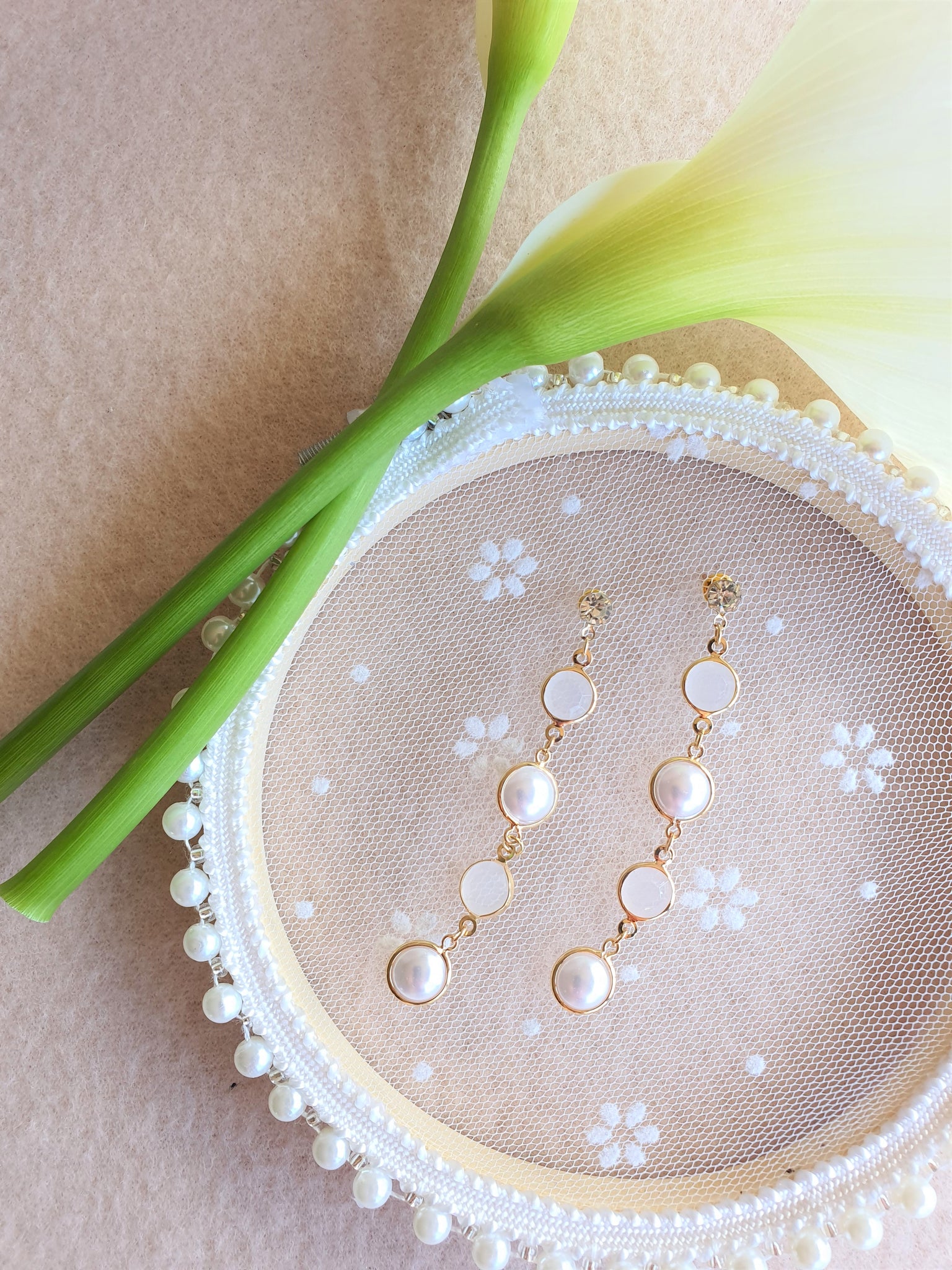 TImeless Long Dangle Earrings with Pearls